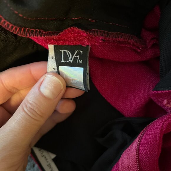 Diane von Furstenberg Fushia mid rise capris pants - Picture 8 of 8